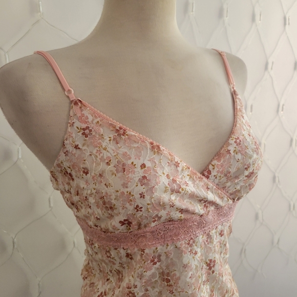 Y2K Crop Tank Top • Pink Lace • Floral • Size Small - Picture 2 of 5